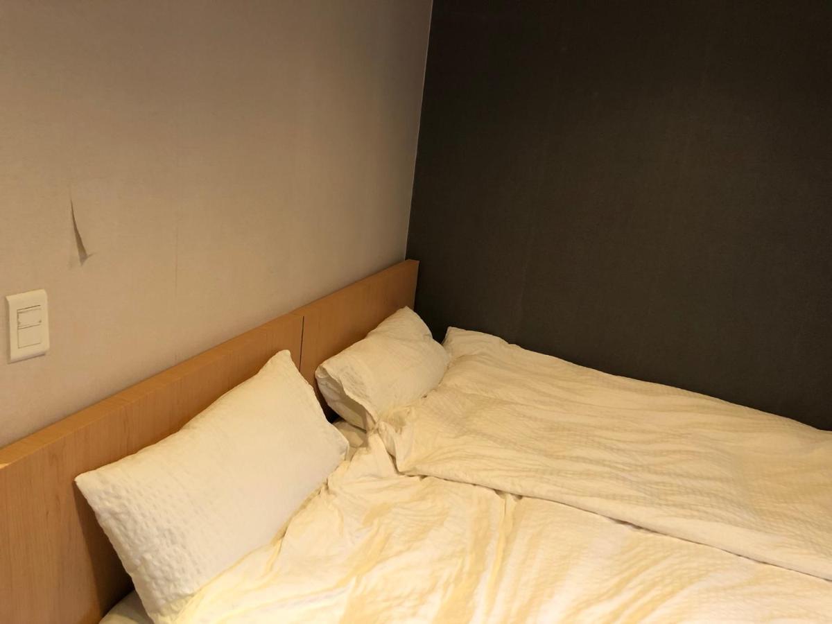 Chris Hostel Seoul Exterior photo