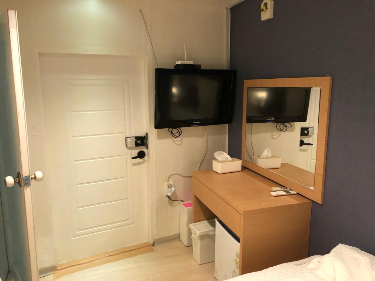 Chris Hostel Seoul Exterior photo