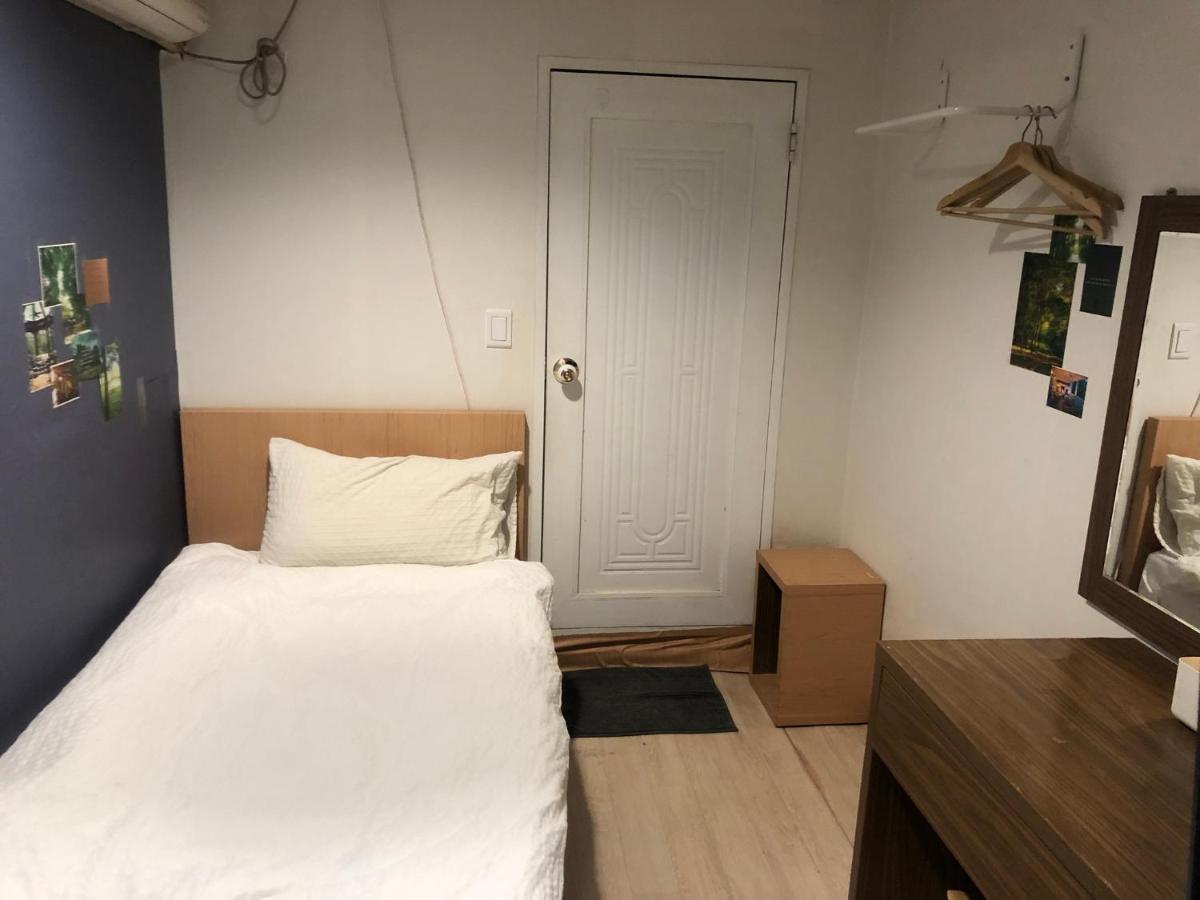 Chris Hostel Seoul Exterior photo