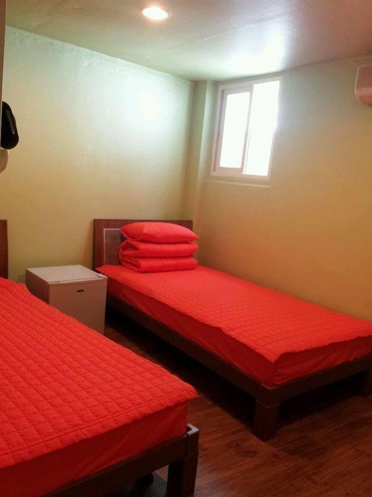 Chris Hostel Seoul Exterior photo