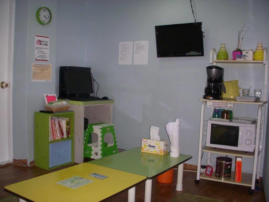 Chris Hostel Seoul Exterior photo
